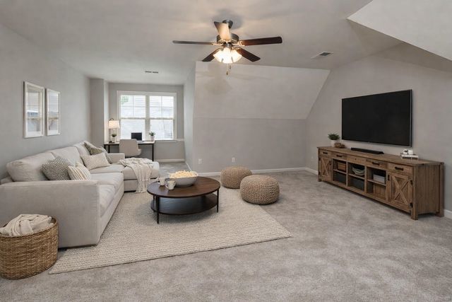 6261 LONGMIRE LOOP W, Arlington, TN 38002