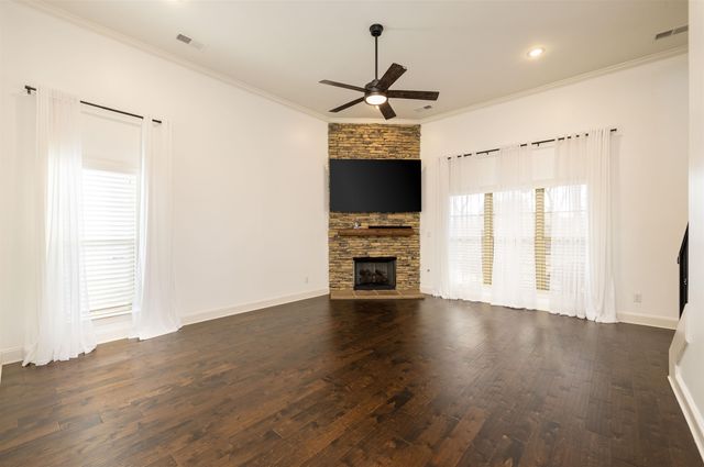 6261 LONGMIRE LOOP W, Arlington, TN 38002