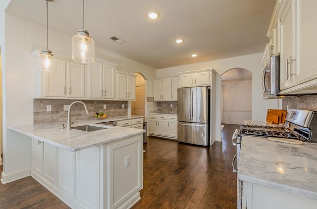 6261 LONGMIRE LOOP W, Arlington, TN 38002