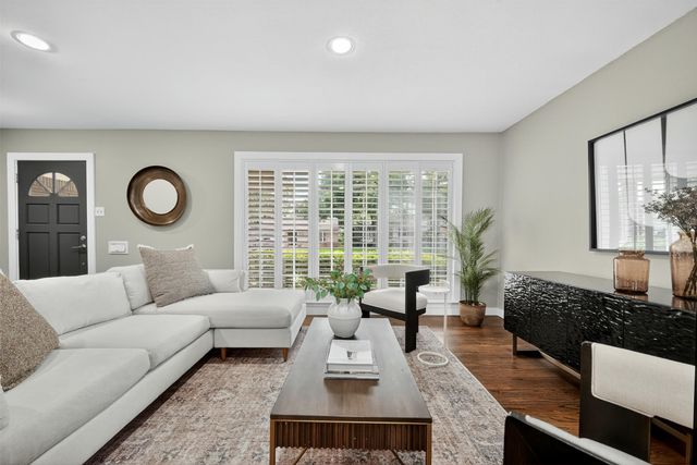 9026 Leaside Drive, Dallas, TX 75238