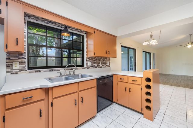 222 PARKVIEW DRIVE, Palm Coast, FL 32164