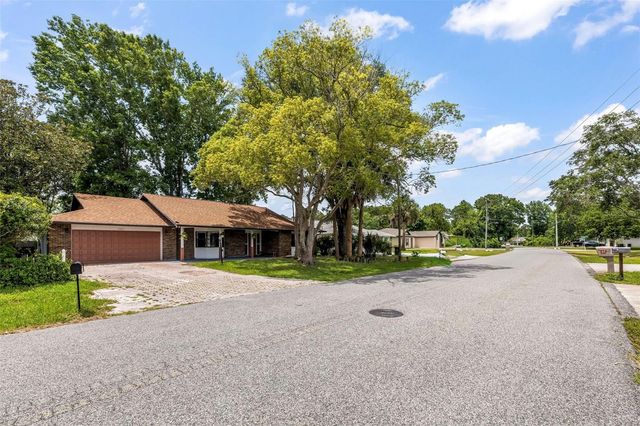 222 PARKVIEW DRIVE, Palm Coast, FL 32164