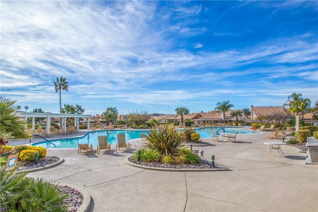 4923 Links, Banning, CA 92220