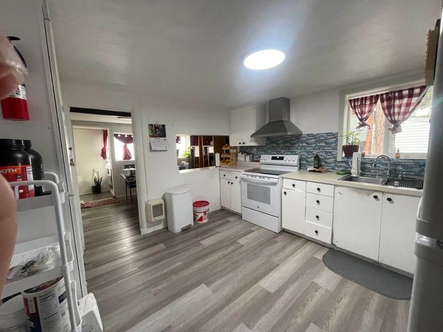 7402 E 4th Ave, Spokane, WA 99212