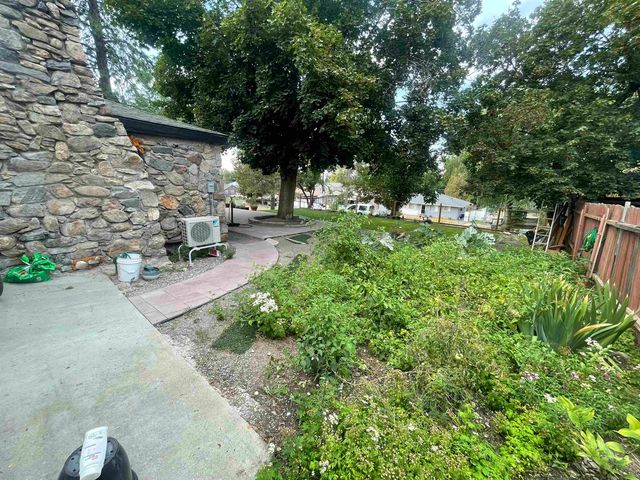 7402 E 4th Ave, Spokane, WA 99212