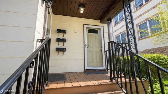 107 Madison Ave, Dunellen Boro, NJ 08812