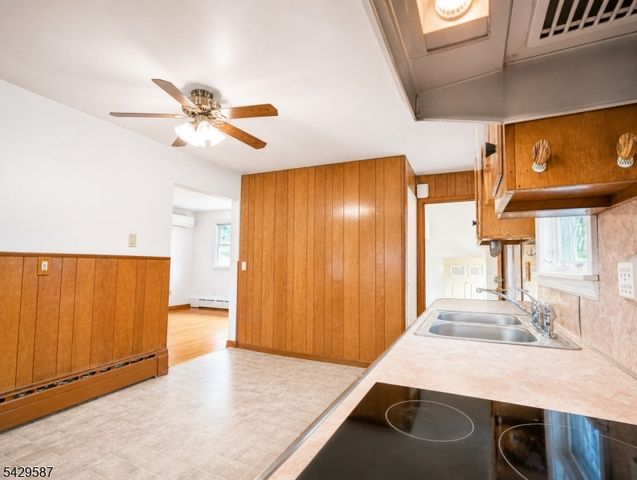 107 Madison Ave, Dunellen Boro, NJ 08812