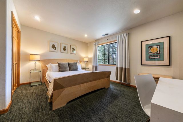 11654 Lausanne Way, Truckee, CA 96161