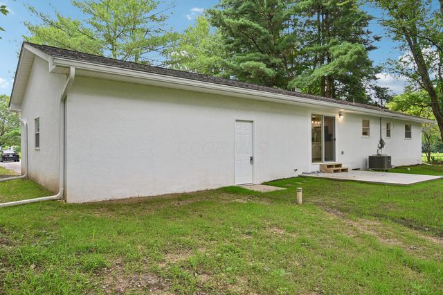 12419 Roesta Lane NW, Baltimore, OH 43105