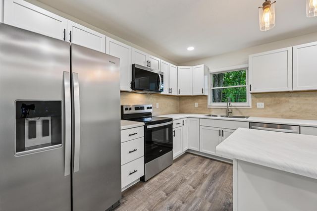 12419 Roesta Lane NW, Baltimore, OH 43105