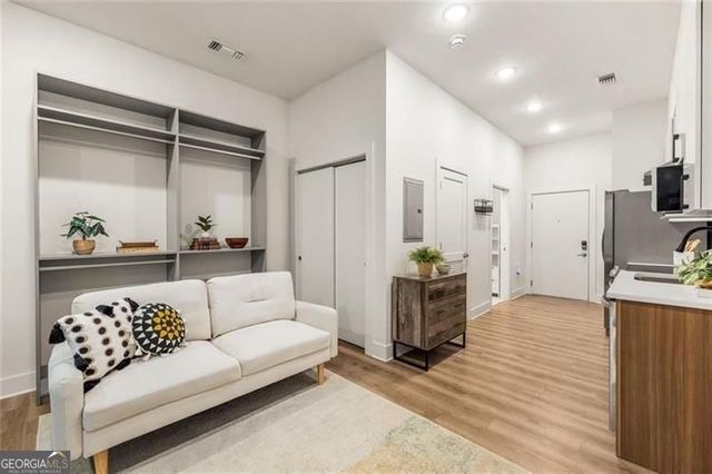 112 Rogers Street NE 202, Atlanta, GA 30317