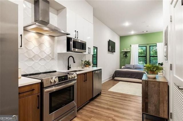 112 Rogers Street NE 202, Atlanta, GA 30317