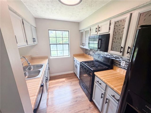 165 Splitwood Lane, Fairburn, GA 30213