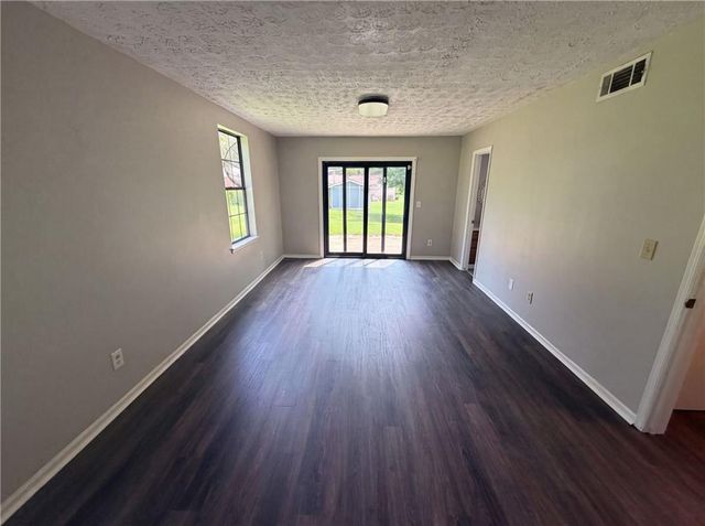 165 Splitwood Lane, Fairburn, GA 30213