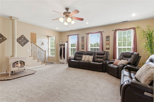 2120 30th Street, Rogers, AR 72758