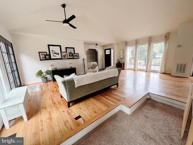 45 HULVEY DR, Stafford, VA 22556