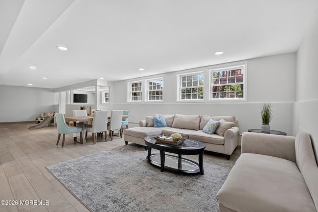 204 Independence Way, Morganville, NJ 07751