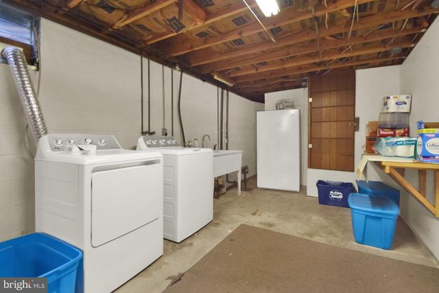 2916 ADAMS DR, Chambersburg, PA 17201
