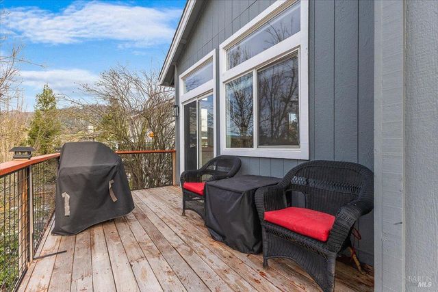 5739 Owls Nest Dr, Santa Rosa, CA 95409