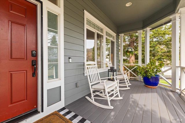 5739 Owls Nest Dr, Santa Rosa, CA 95409