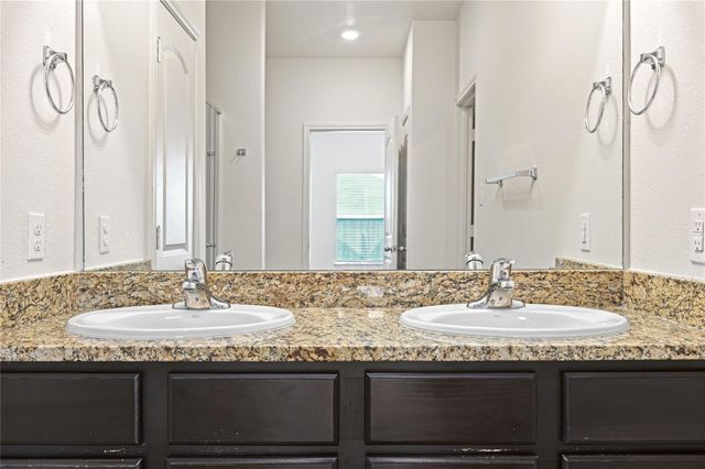 1361 Violet LN, Kyle, TX 78640