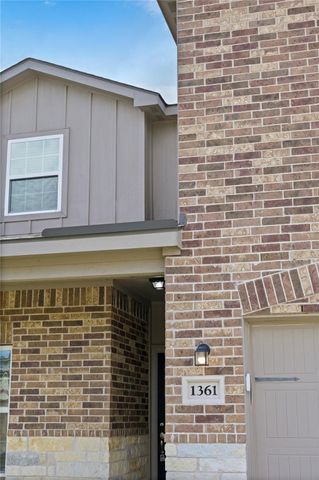 1361 Violet LN, Kyle, TX 78640