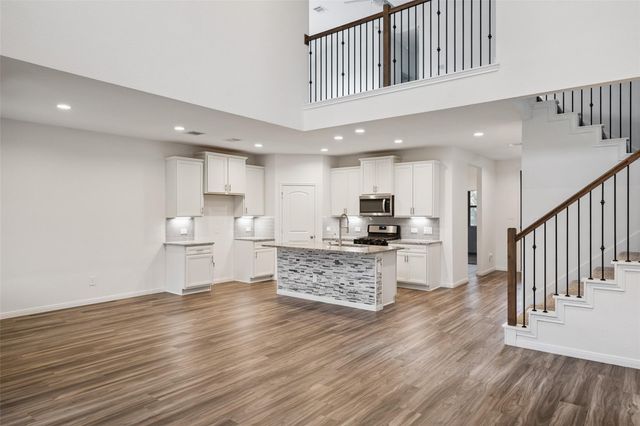 934 Youth Water Road, Montgomery, TX 77316