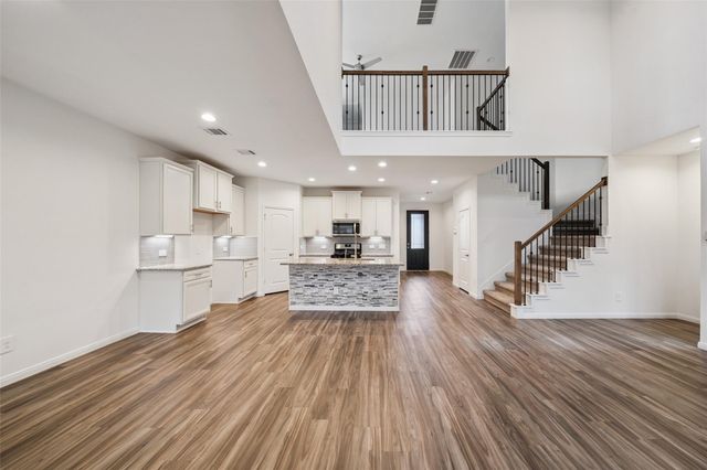 934 Youth Water Road, Montgomery, TX 77316