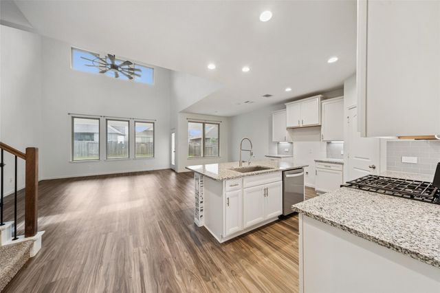 934 Youth Water Road, Montgomery, TX 77316