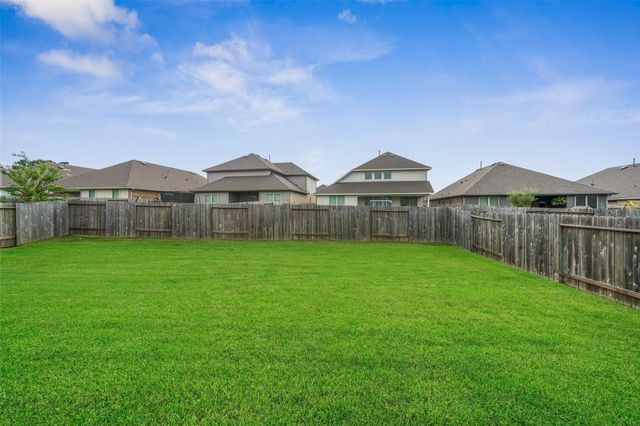 934 Youth Water Road, Montgomery, TX 77316