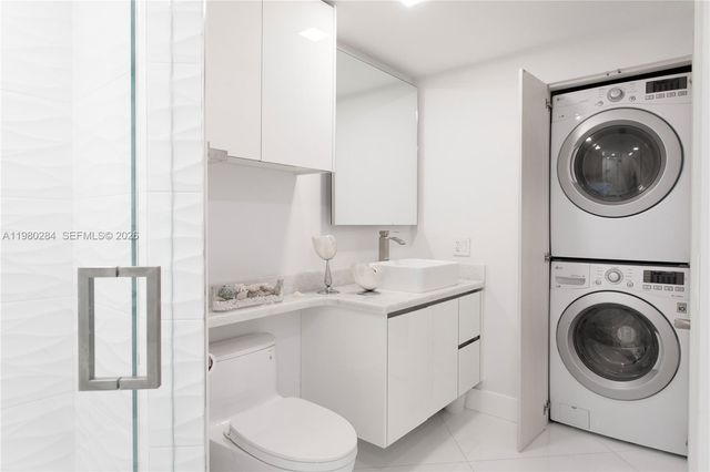 4775 Collins Ave 1007, Miami Beach, FL 33140