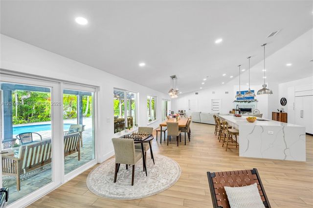 8440 SW 182nd Terrace, Palmetto Bay, FL 33157