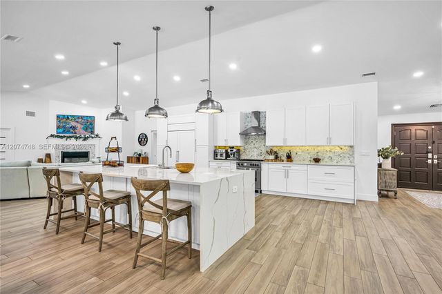 8440 SW 182nd Terrace, Palmetto Bay, FL 33157