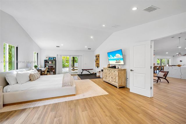 8440 SW 182nd Terrace, Palmetto Bay, FL 33157