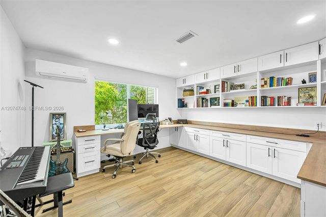 8440 SW 182nd Terrace, Palmetto Bay, FL 33157