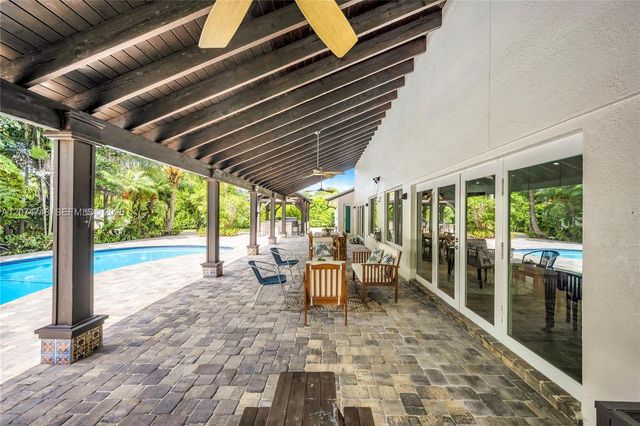 8440 SW 182nd Terrace, Palmetto Bay, FL 33157