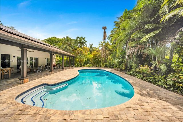 8440 SW 182nd Terrace, Palmetto Bay, FL 33157