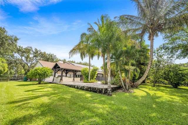 8440 SW 182nd Terrace, Palmetto Bay, FL 33157