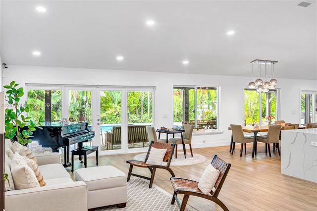8440 SW 182nd Terrace, Palmetto Bay, FL 33157