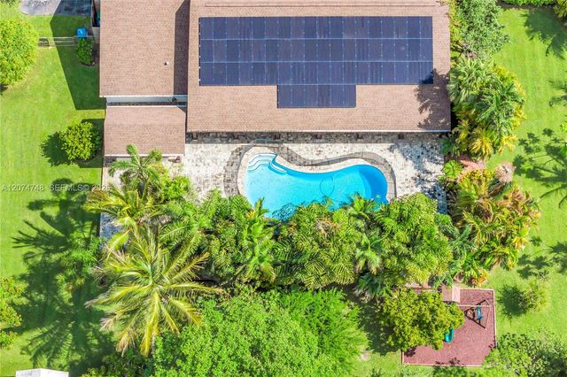 8440 SW 182nd Terrace, Palmetto Bay, FL 33157