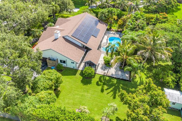 8440 SW 182nd Terrace, Palmetto Bay, FL 33157