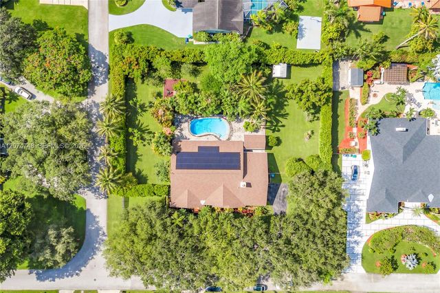 8440 SW 182nd Terrace, Palmetto Bay, FL 33157
