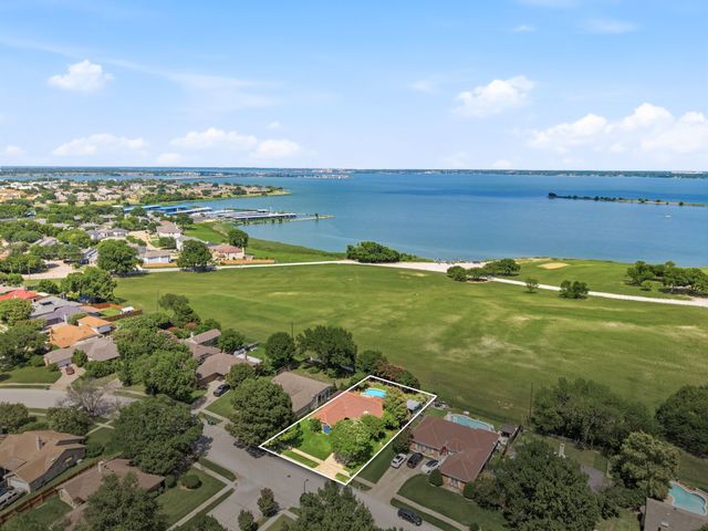 5402 Peninsula Way, Garland, TX 75043