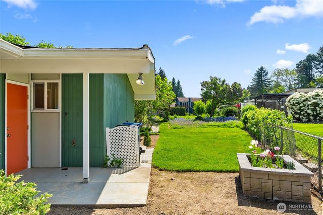 3611 Central Street Ct SE, Olympia, WA 98501