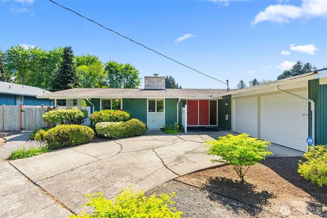 3611 Central Street Ct SE, Olympia, WA 98501