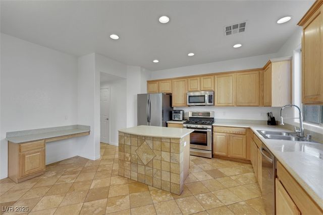 8048 Sundance Valley Drive, Las Vegas, NV 89178