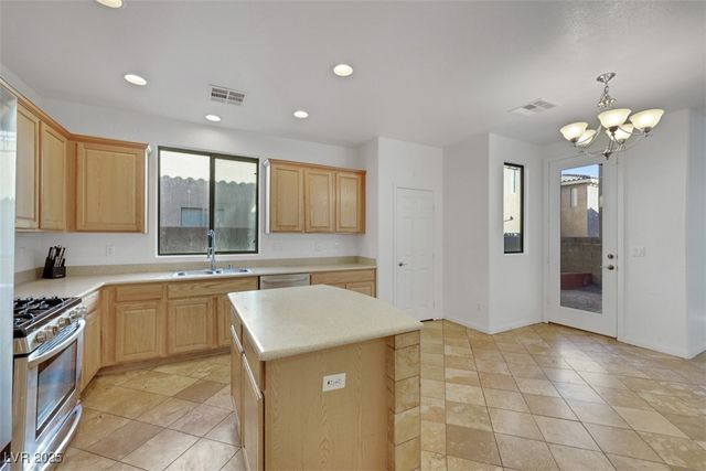 8048 Sundance Valley Drive, Las Vegas, NV 89178