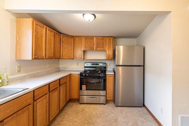 2042 Liberty STREET, La Crosse, WI 54603