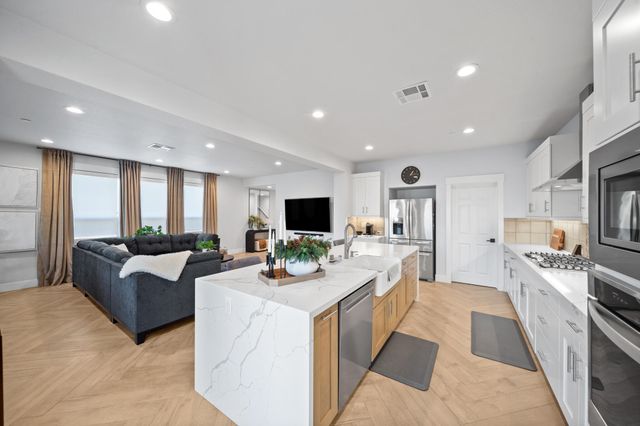 6500 Bandito Drive, Redding, CA 96003