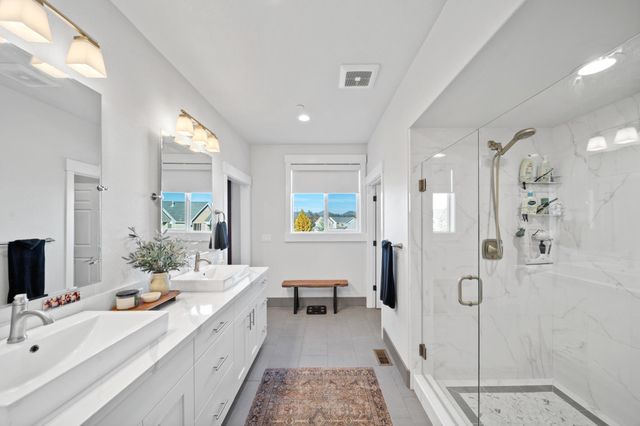 6500 Bandito Drive, Redding, CA 96003